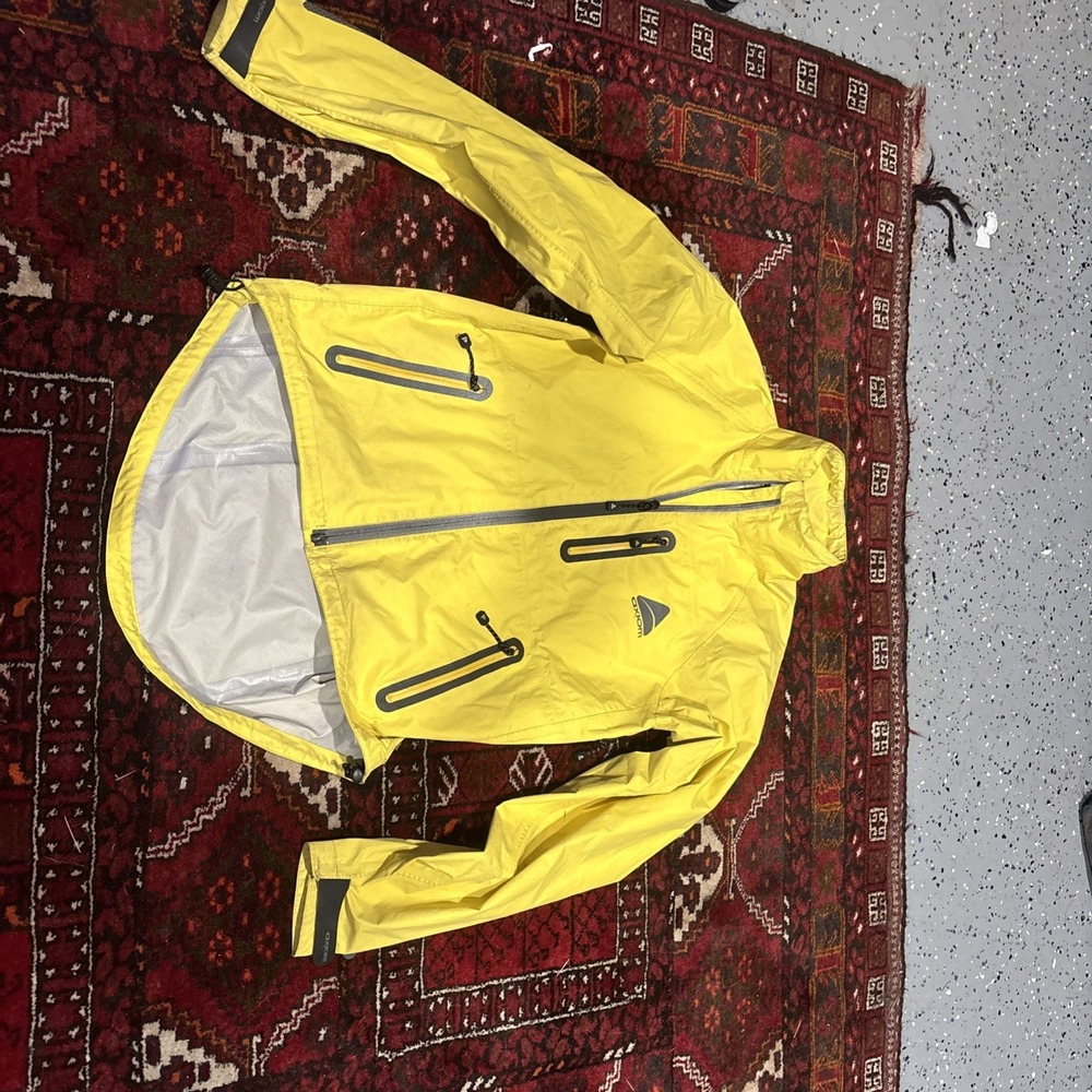 Axiom Cycling Rain Jacket Men's Small Yellow Waterproof Bike Commute